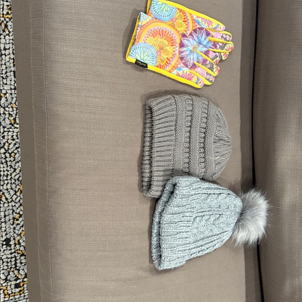 Women hats and gloves